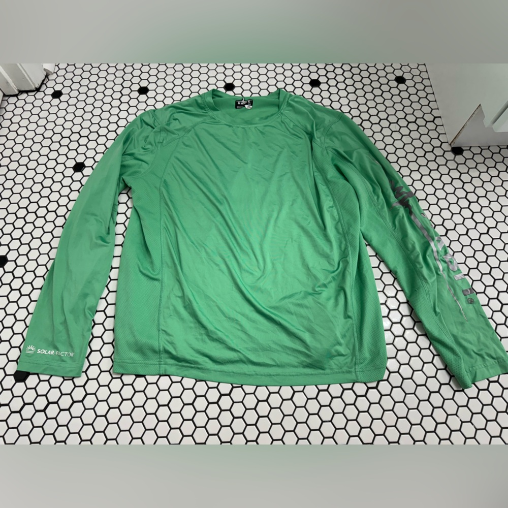 Habit sun shirt size large